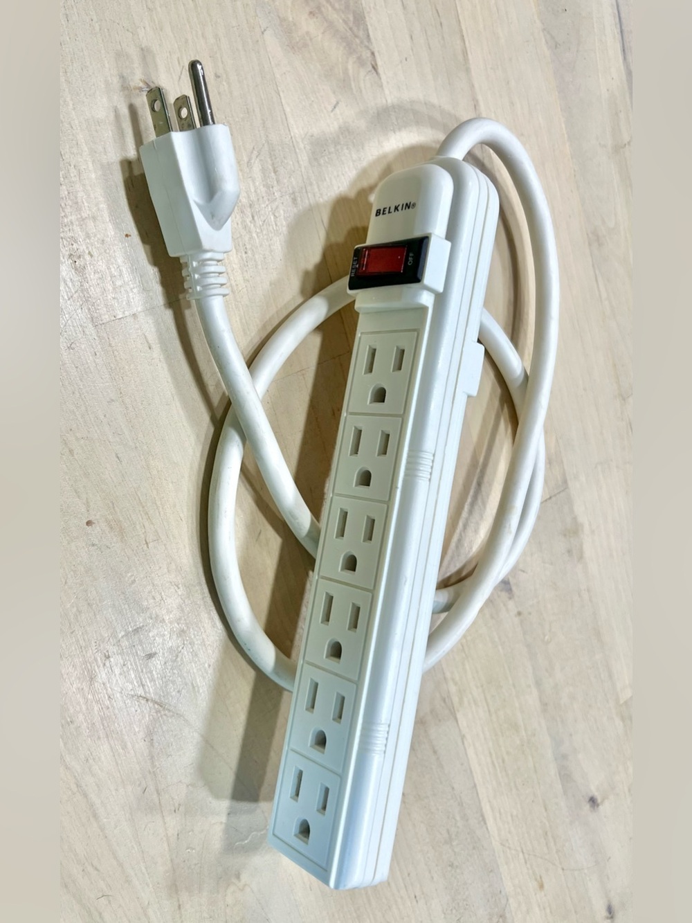 Belkin Surge Protector 6-Outlet Power Strip with On/Off Switch
